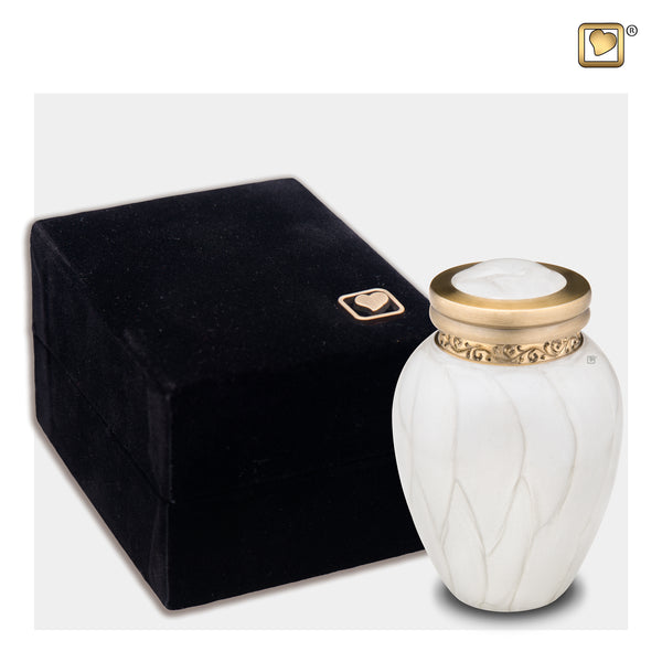 Keepsake Blessing Pearl Cremation Urn